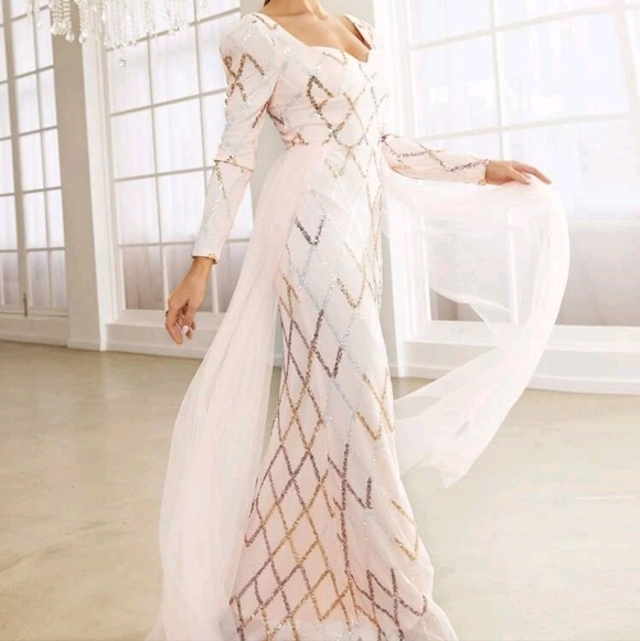 Baby Pink, Contrast Sequined,  Draped, Sweetheart Neck, Mermaid Maxi Gown - Picture 9 of 11